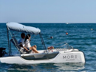 Пляж и морские развлечения